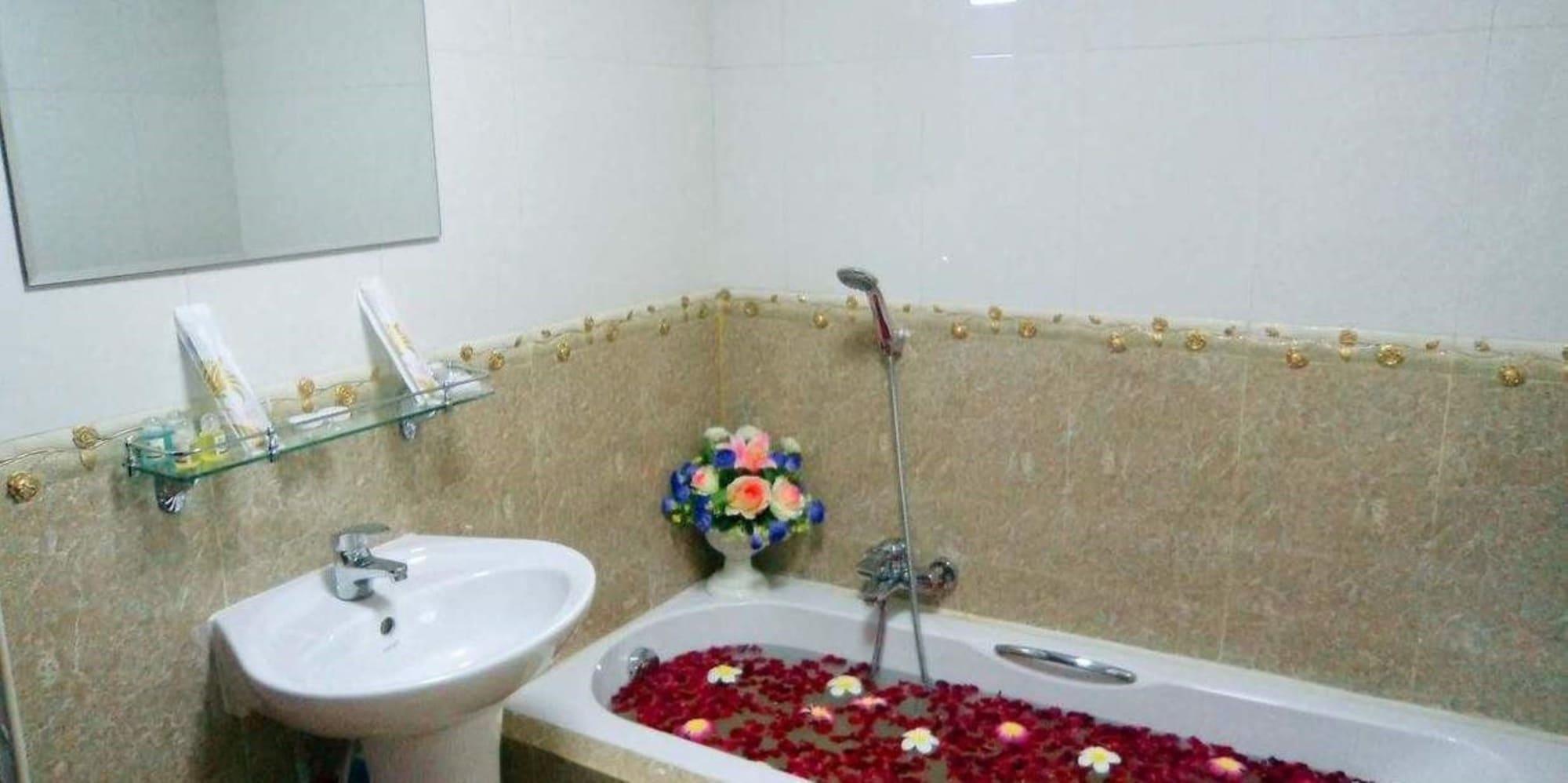 מנדלאי Hotel Sahara מראה חיצוני תמונה